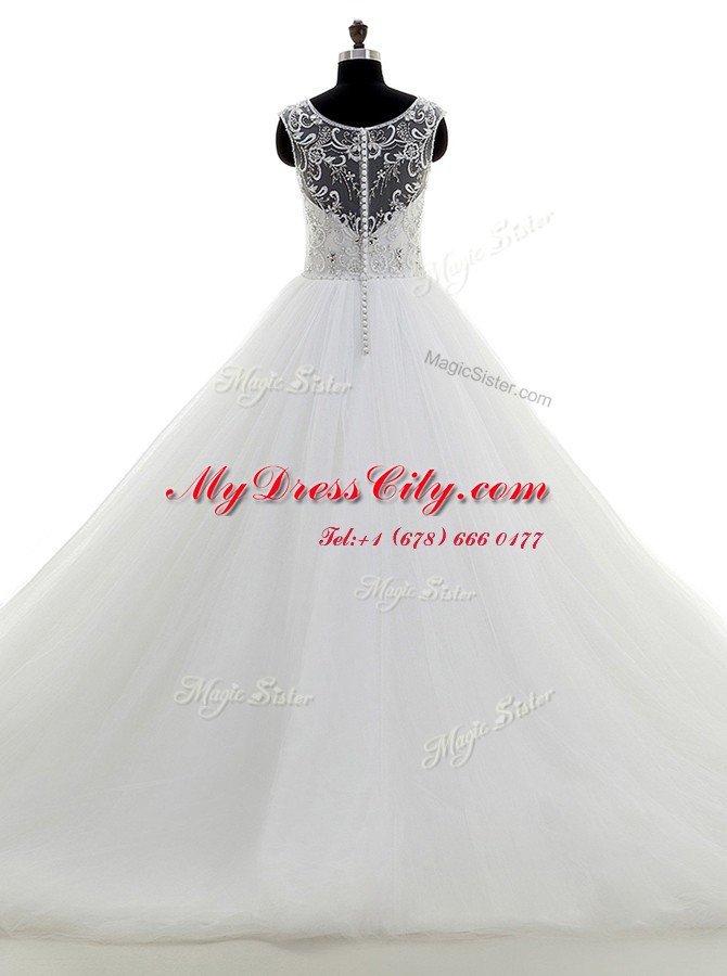 High Quality White Clasp Handle Scoop Beading Wedding Dress Tulle Sleeveless Brush Train