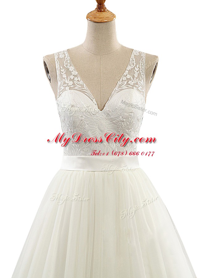 V-neck Sleeveless Wedding Gowns With Brush Train Lace White Tulle