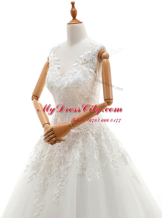 Sleeveless Brush Train Zipper With Train Appliques Wedding Gown