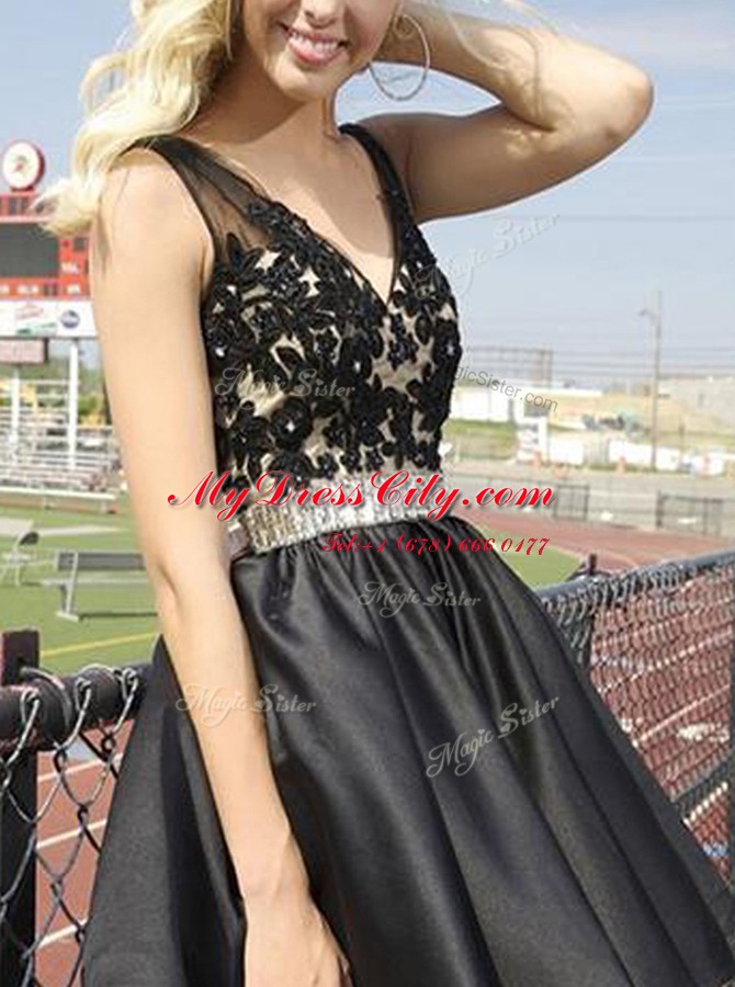 Black Prom Dresses For with Beading and Appliques V-neck Sleeveless Zipper