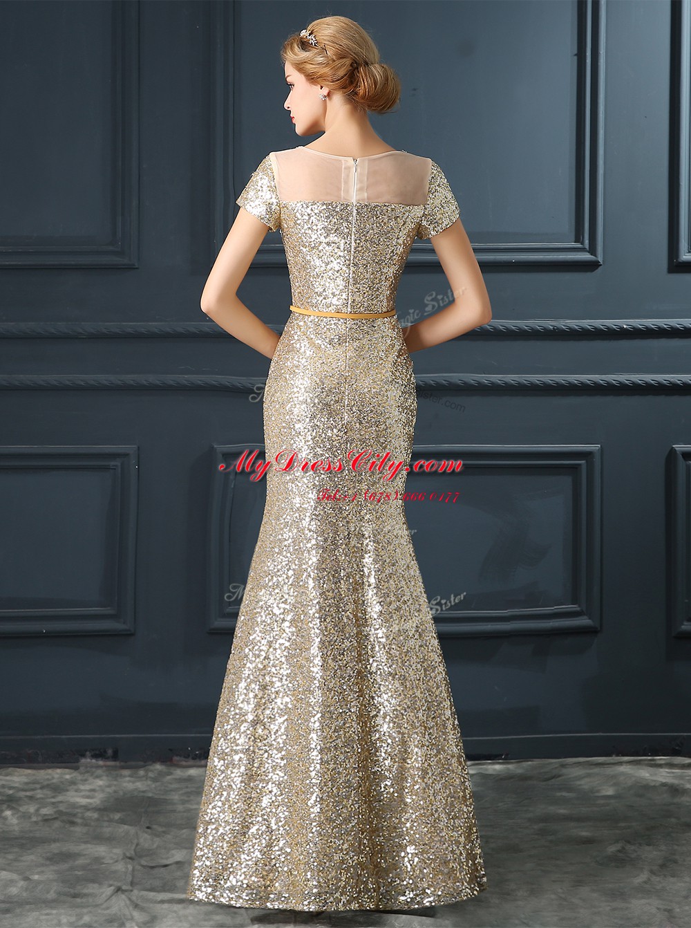 Noble Mermaid Sequins Floor Length Champagne Dress for Prom Scoop Cap Sleeves Zipper