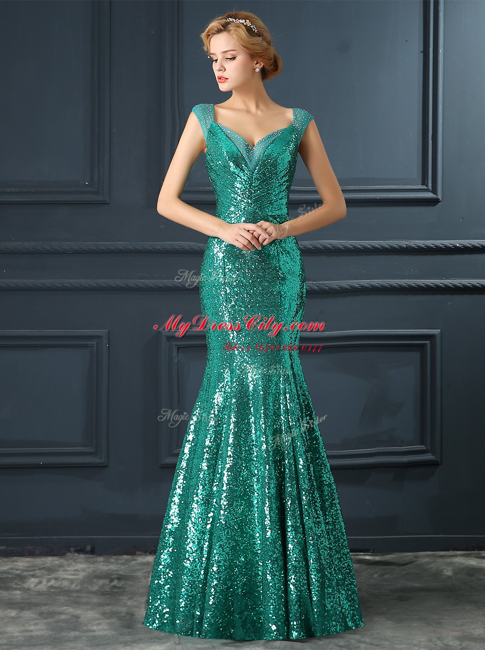 Champagne Mermaid V-neck Sleeveless Sequined Floor Length Zipper Sequins Prom Party Dress