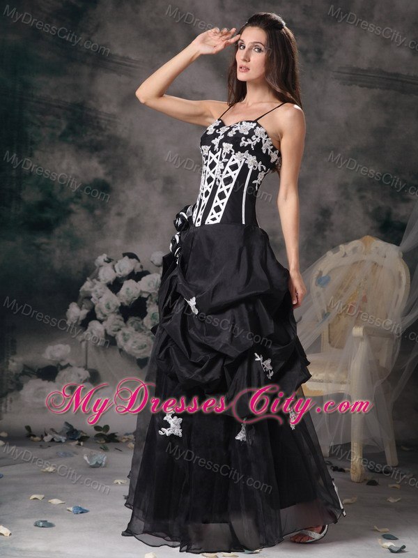 Black Spaghetti Straps Prom Evening Dresses with Appliques Pick-ups