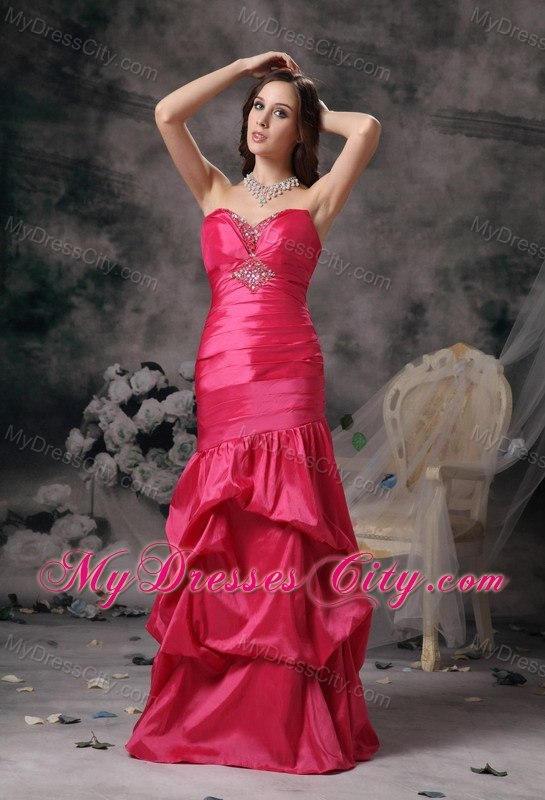 Remarkable Red Sweetheart Beaded Long Prom Dress