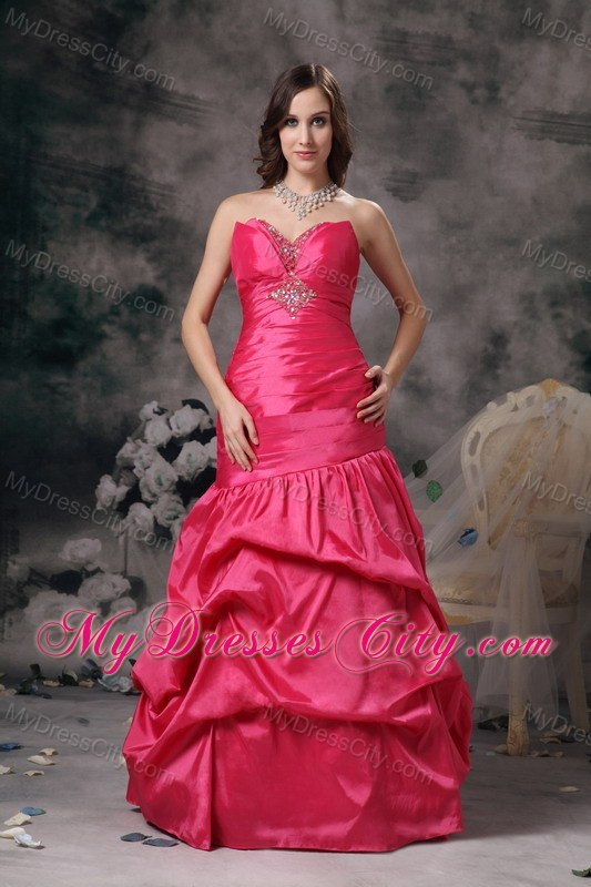 Remarkable Red Sweetheart Beaded Long Prom Dress