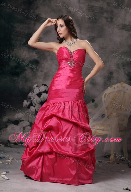 Remarkable Red Sweetheart Beaded Long Prom Dress