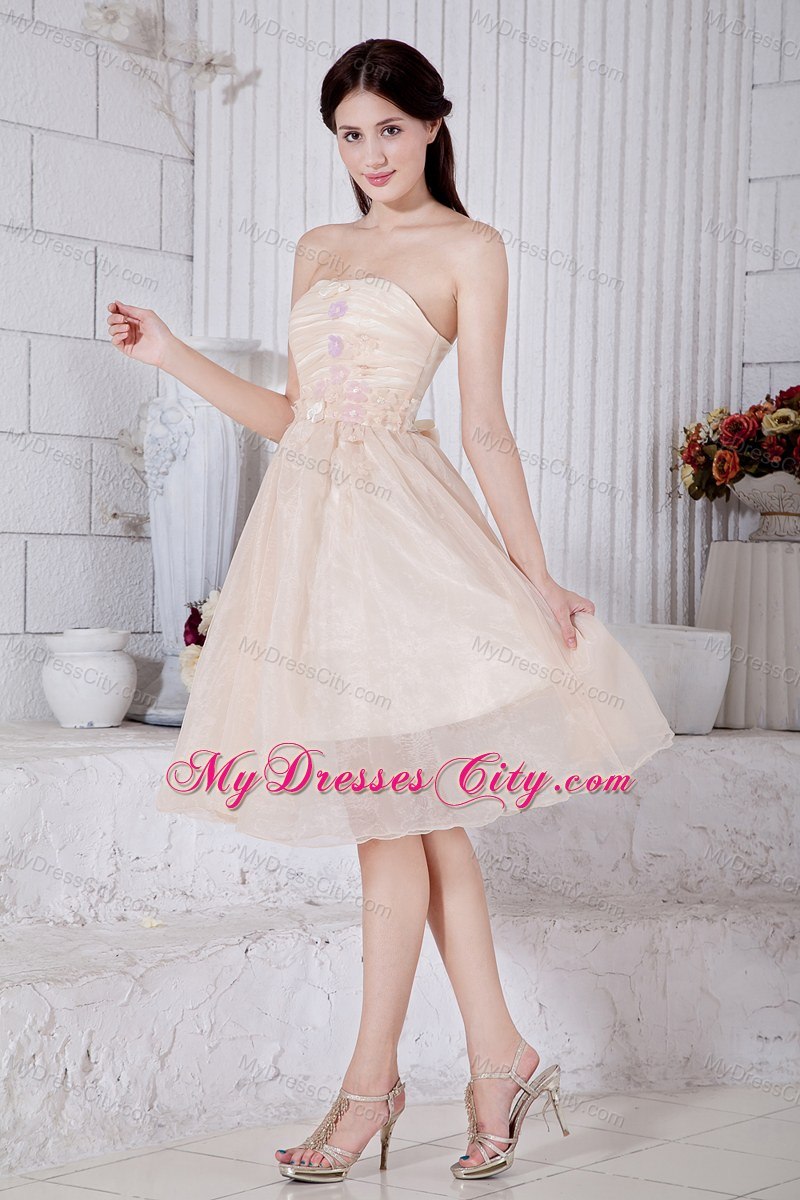 A-line Strapless Knee-length Homecoming Dress Champagne Organza