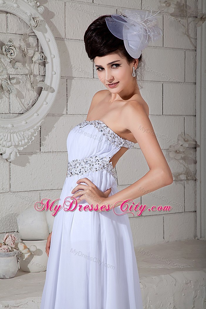 Dresses with the Back Covered Strapless Empire Beading Prom Dress