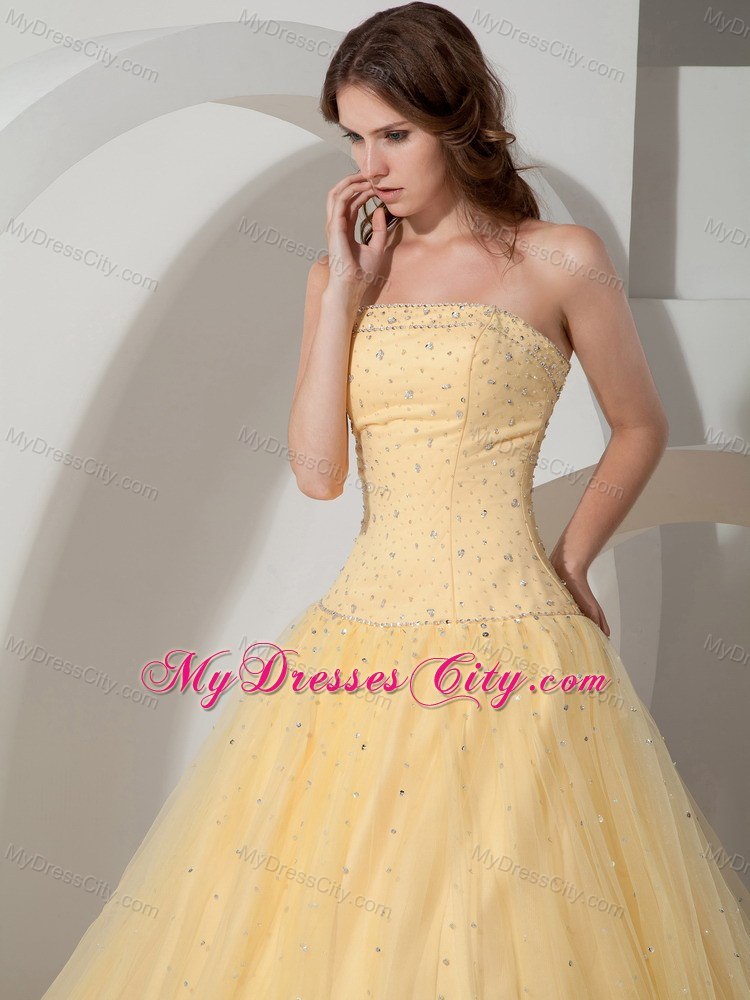 Clearance Strapless Beading Tulle Light Yellow Quinceanera Dress