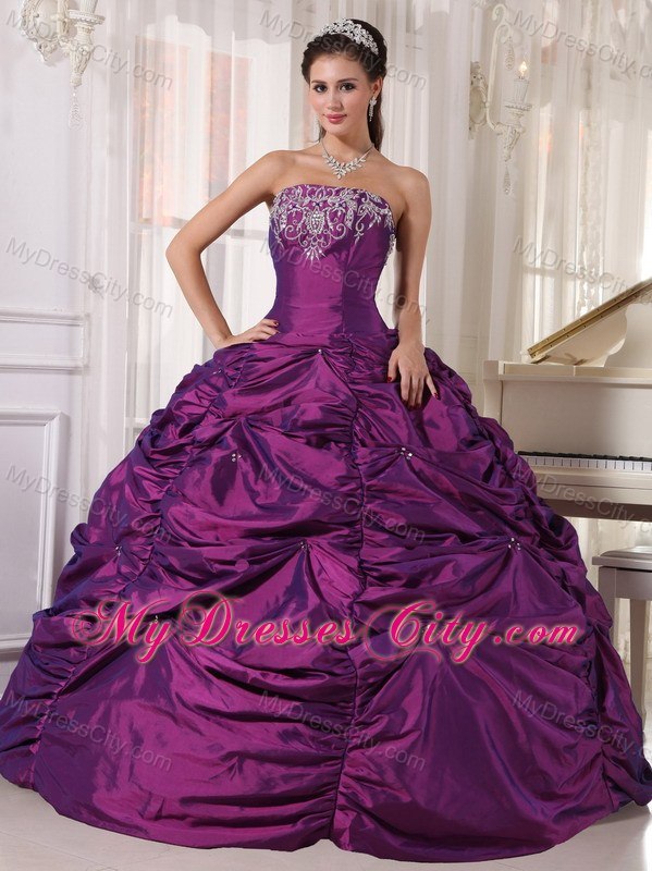 Latest Styles Beading Pick-Ups Purple Quinceanera Gowns 2013