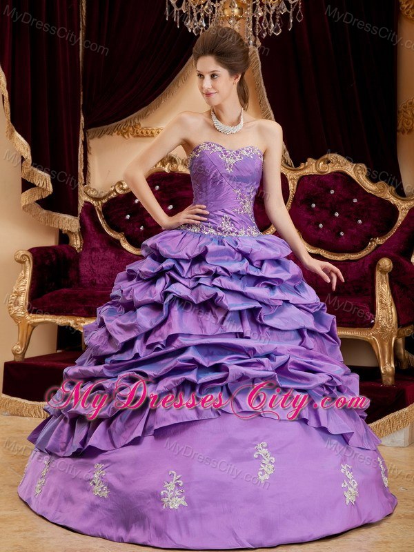 Purple Sweetheart Appliques Taffeta 2013 Quinceanera Gowns