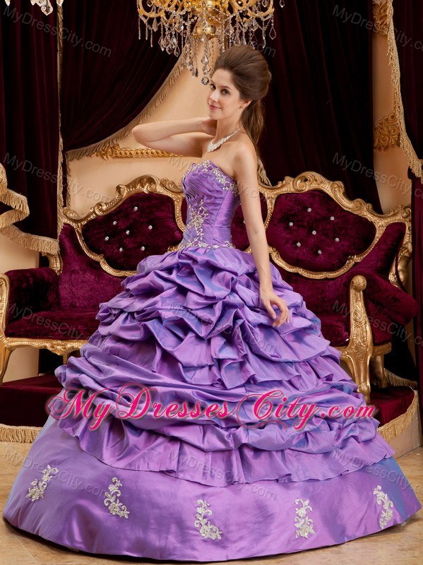 Purple Sweetheart Appliques Taffeta 2013 Quinceanera Gowns