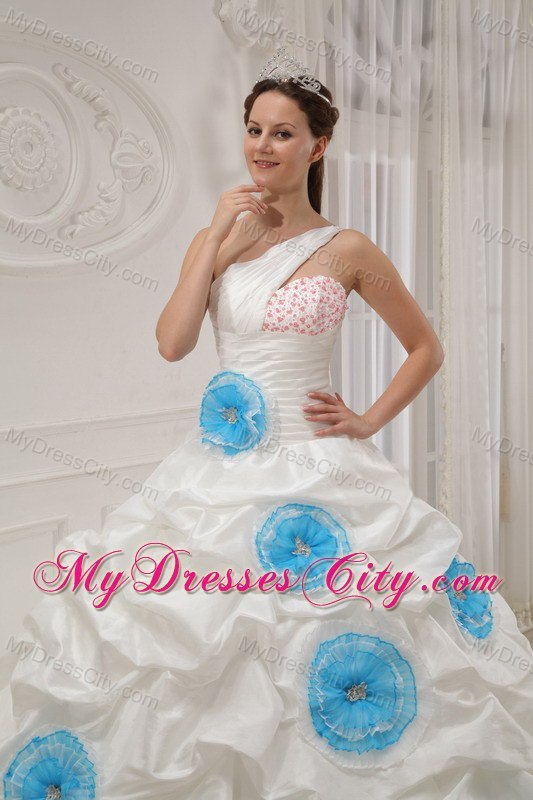 One Shoulder Blue Flowers White Dresses For Sweet 16 With Pick Ups