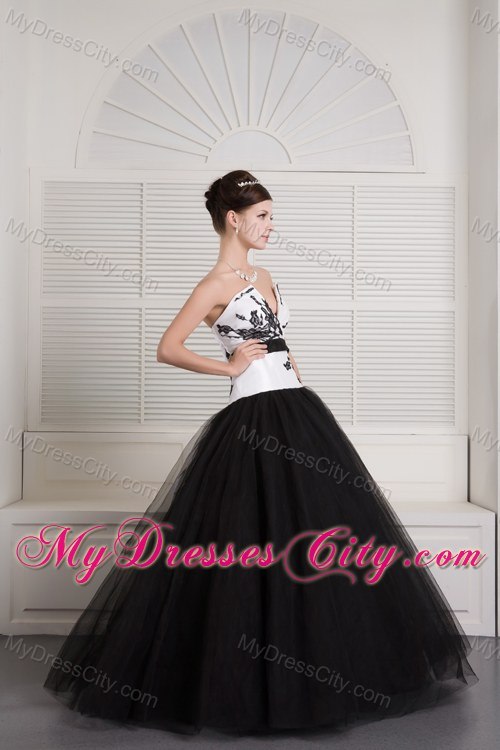 Sexy V-neck Appliques Tulle White and Black Quinceanera Party Dresses