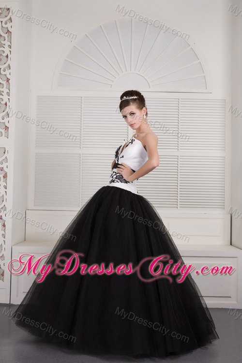 Sexy V-neck Appliques Tulle White and Black Quinceanera Party Dresses