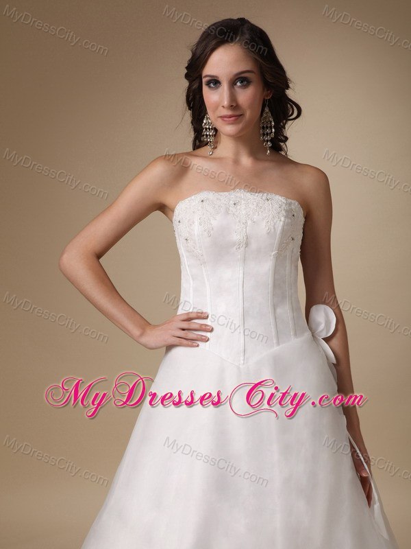 A-line Appliques Strapless Floor-length Fitted Wedding Gown