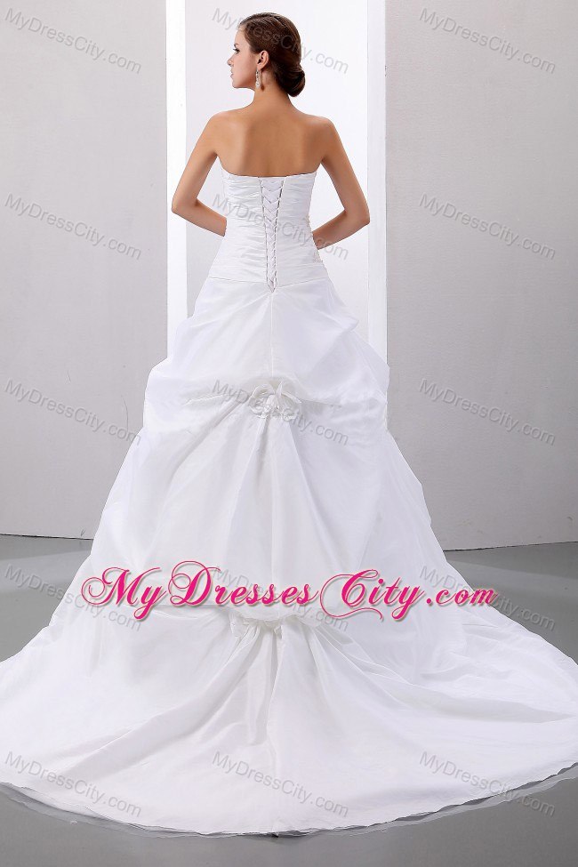 Pick-ups and Appliques Strapless Taffeta Wedding Dress For Spring