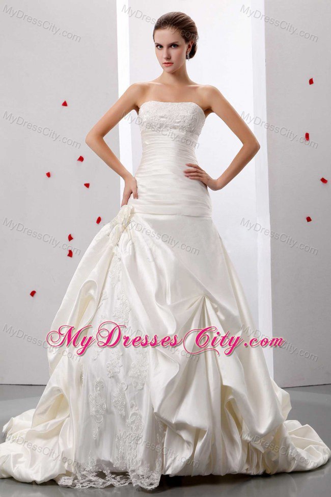 Lace and Taffeta Strapless Appliques and Ruching Wedding Gowns