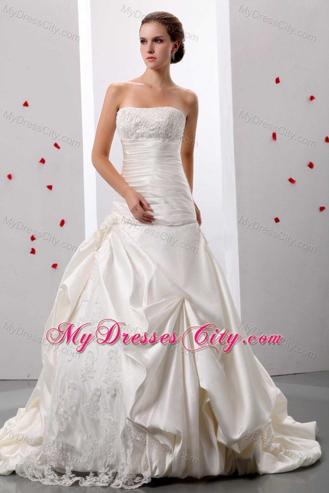 Lace and Taffeta Strapless Appliques and Ruching Wedding Gowns