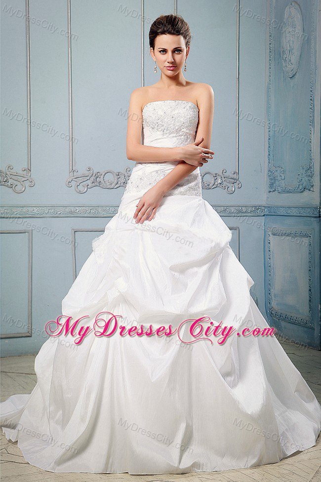 A-line Pick-ups and Appliques Strapless Wedding Anniversary Dress