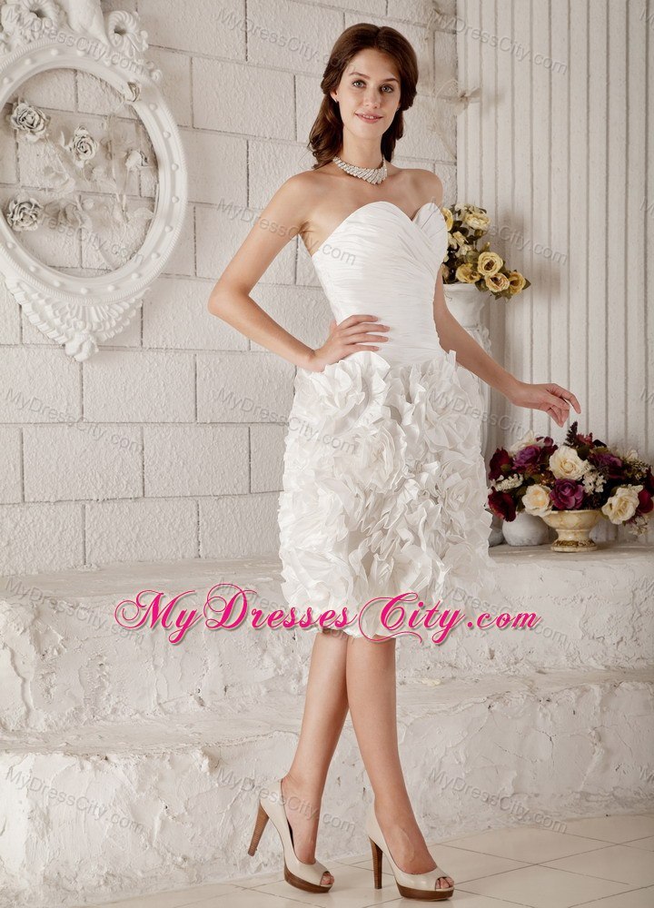 Ruched Sweetheart Knee-length Wedding Dress with Rolling Flowers