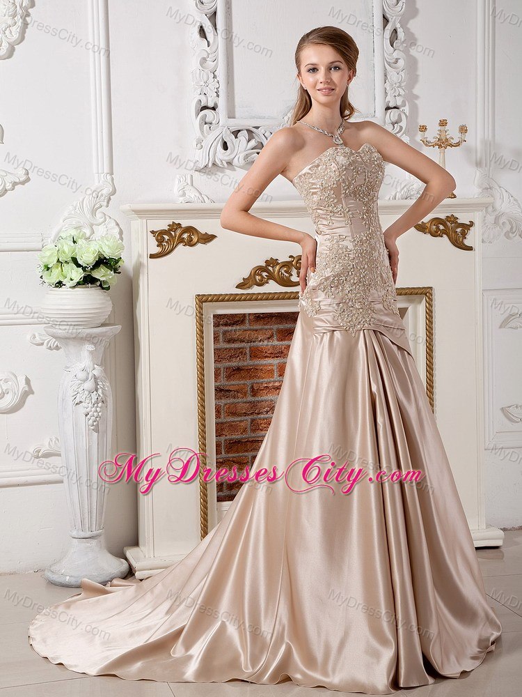 Mermaid Bodice Appliques Sweetheart Bridal Gown in Champagne