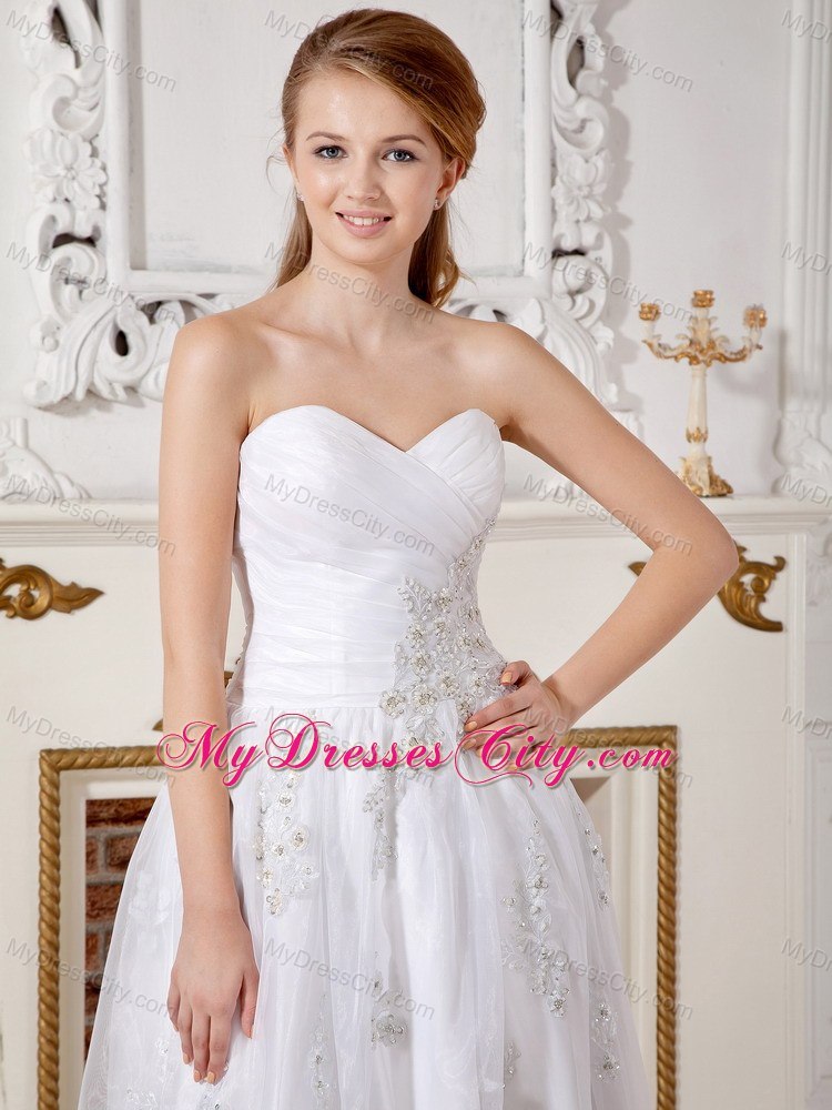 Tea-length Sweetheart Lace Appliques Wedding Dress with Ruche Decorated