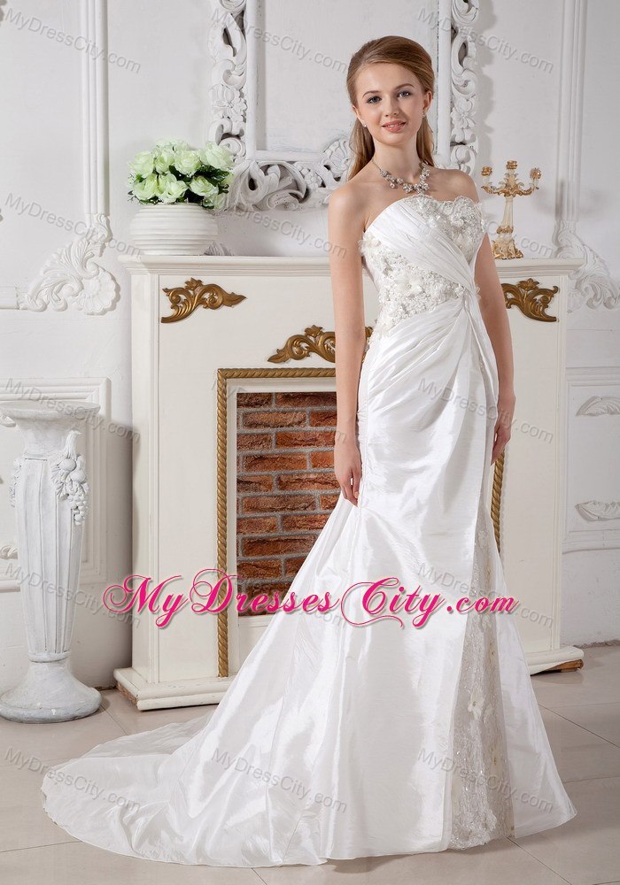 Clasp Handle Flowers Court Train Bridal Dress with Criss Cross in Front