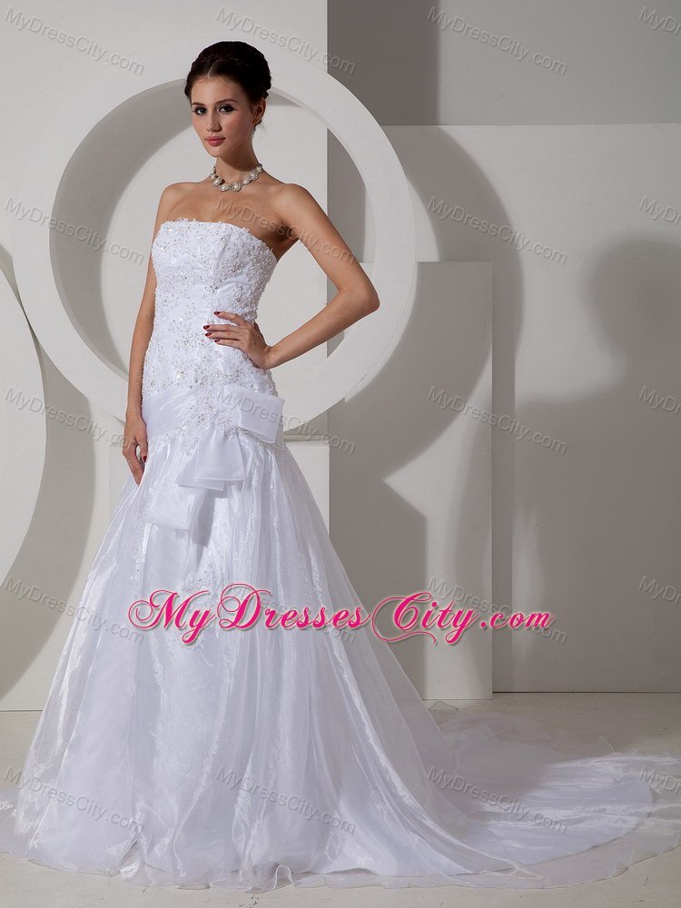 Beading Appliques Court Train Wedding Gown with Bowknot Decorated