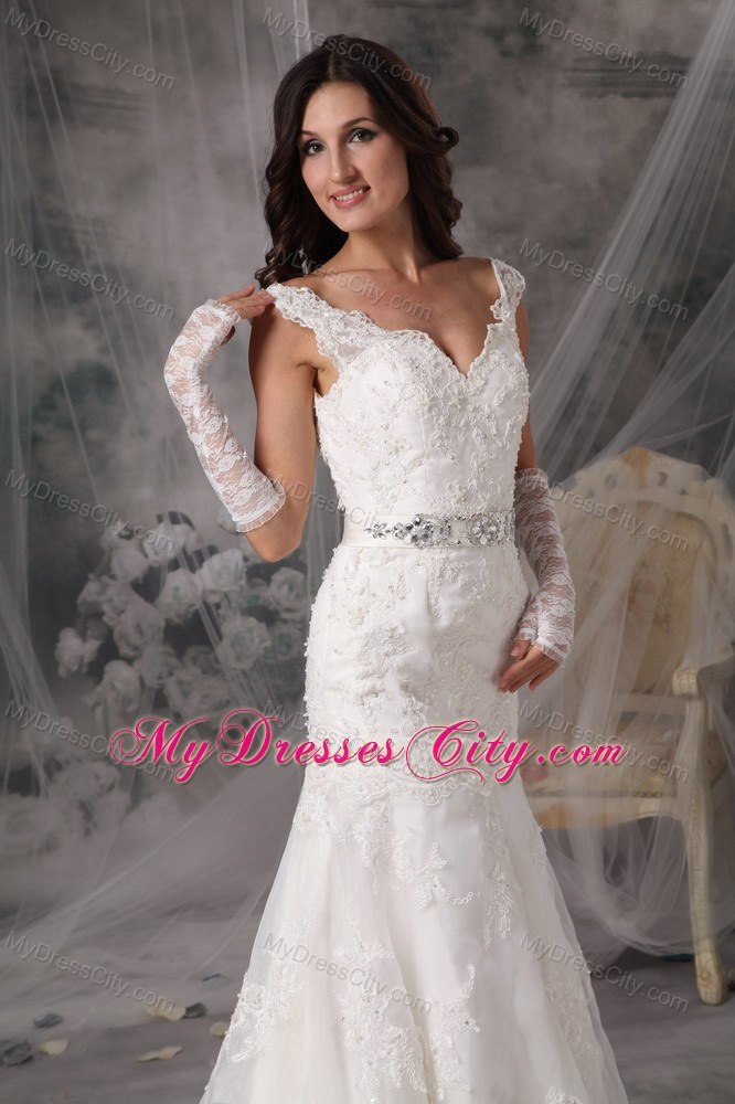 Luxurious Lace V-neck Column Court Train 2013 Garden Wedding Dresses