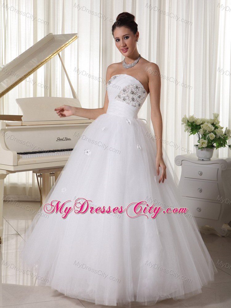 Tulle Strapless Princess Beaded Cheap Garden Wedding Dresses with Petal