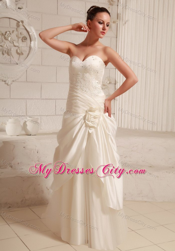 Pretty Appliques Ruching Flowers Taffeta 2013 Wedding Bridal Dresses