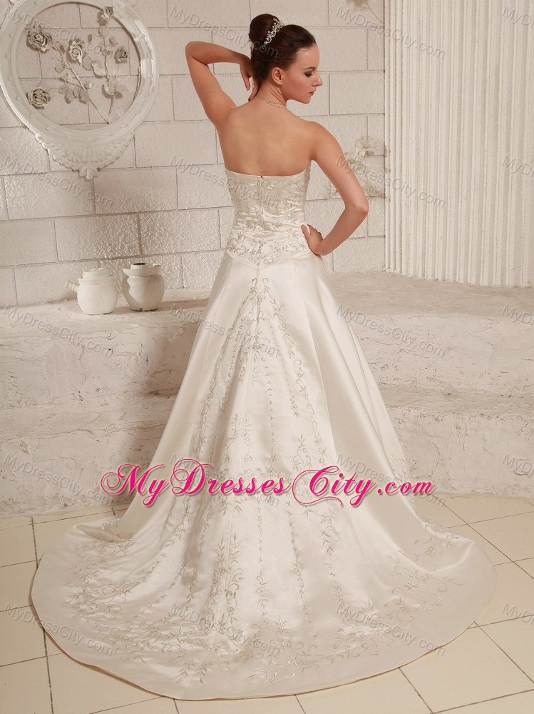 Elegant Embroidery on Satin Court Train Ivory Wedding Dresses for Church