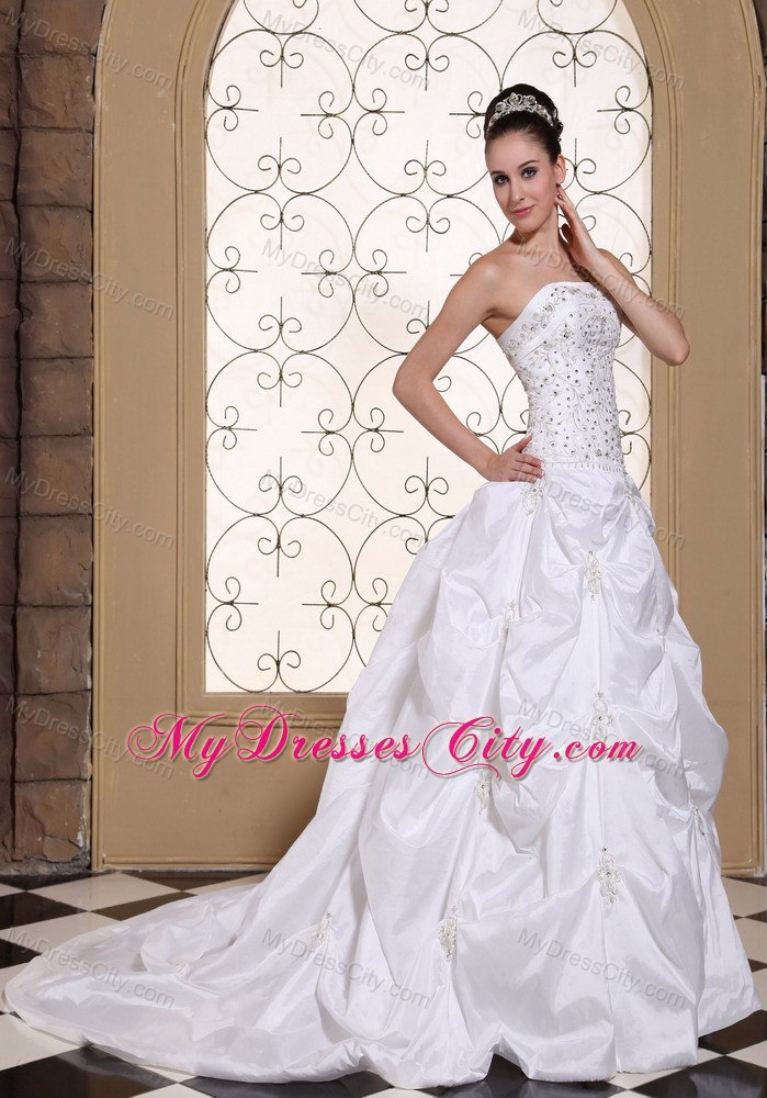 Pick Ups Court Train Wedding Bridal Gowns with Beading and Embroidery