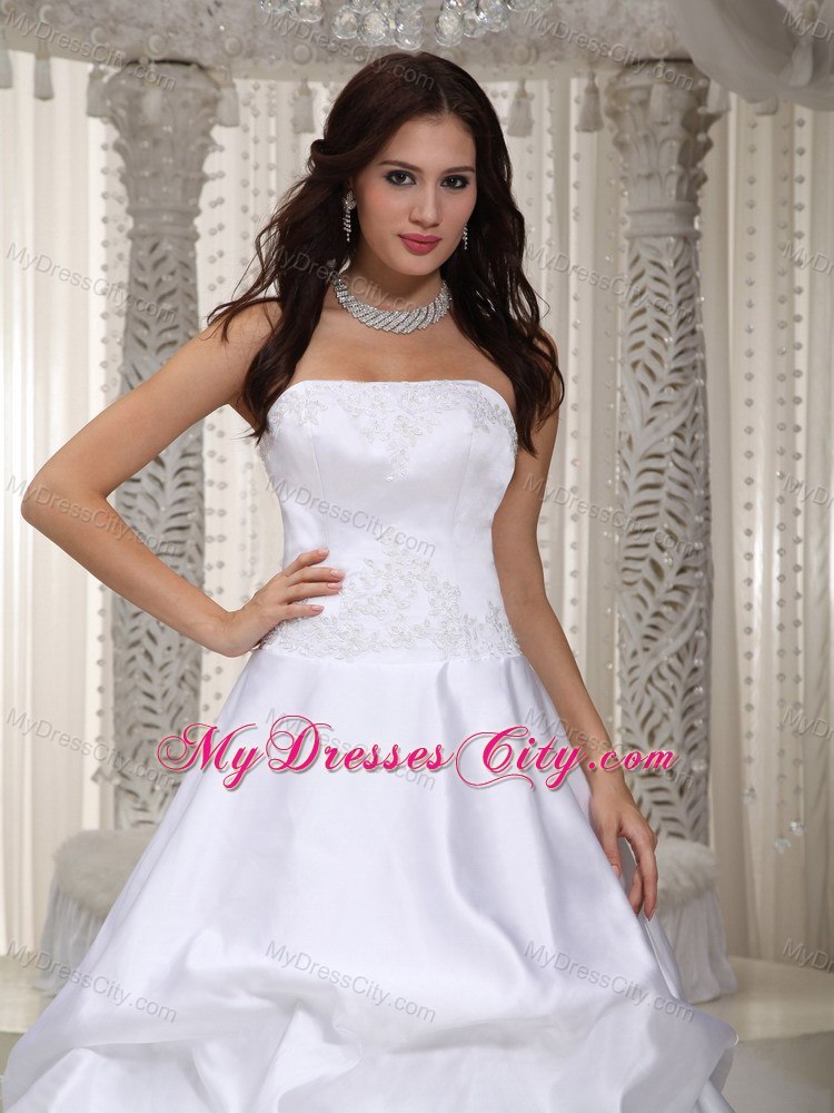 Pick Ups Appliques Court Train Elegant Wedding Dresses for Church