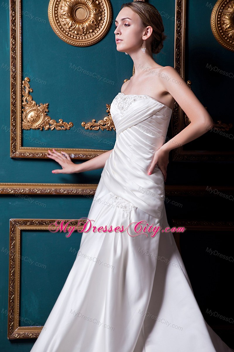 Appliques Ruching Court Train Strapless Garden Wedding Bridal Gown