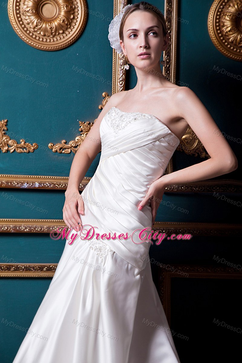 Appliques Ruching Court Train Strapless Garden Wedding Bridal Gown