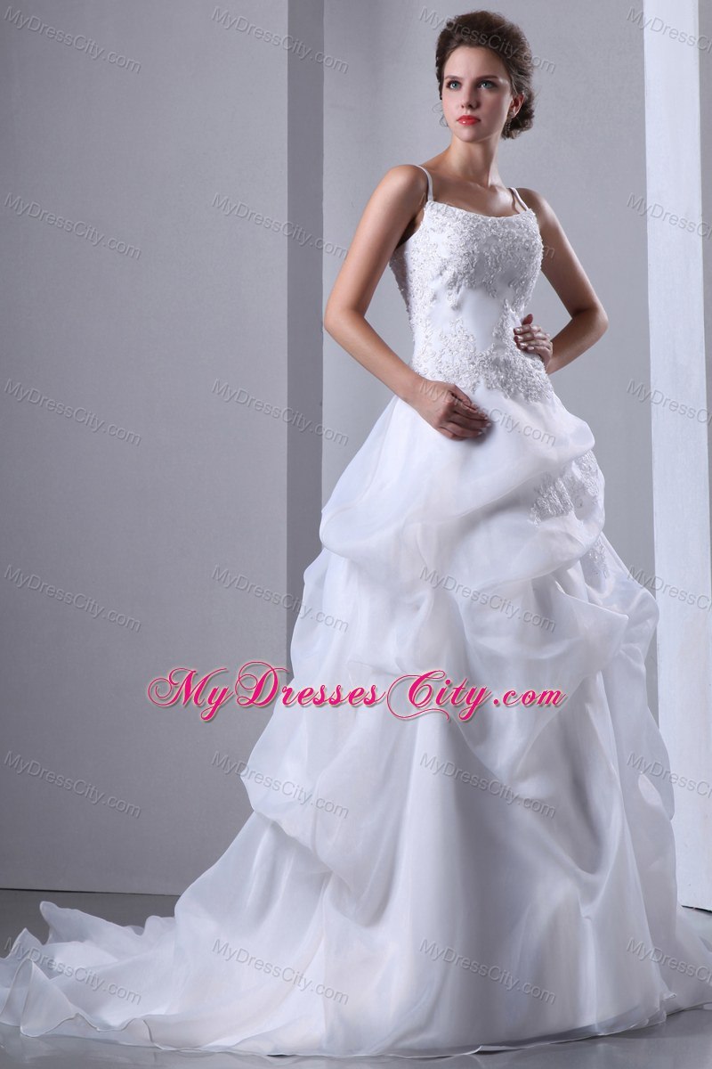 Fashionable Spaghetti Straps Court Train Appliques Wedding Dress