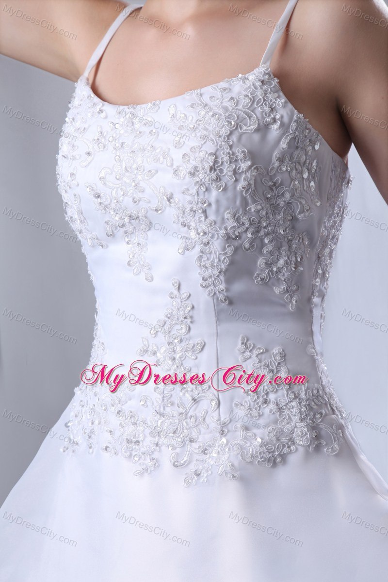 Fashionable Spaghetti Straps Court Train Appliques Wedding Dress