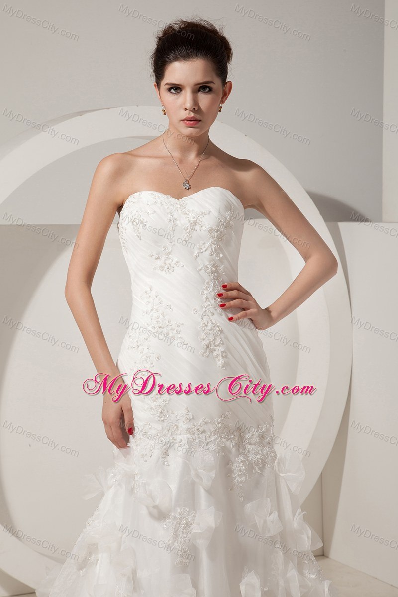 Special Mermaid Sweetheart Wedding Dress with Ruffles Appliques