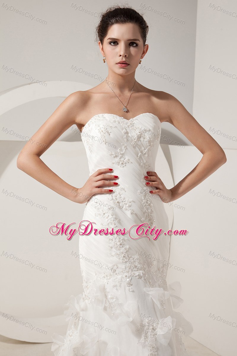 Special Mermaid Sweetheart Wedding Dress with Ruffles Appliques