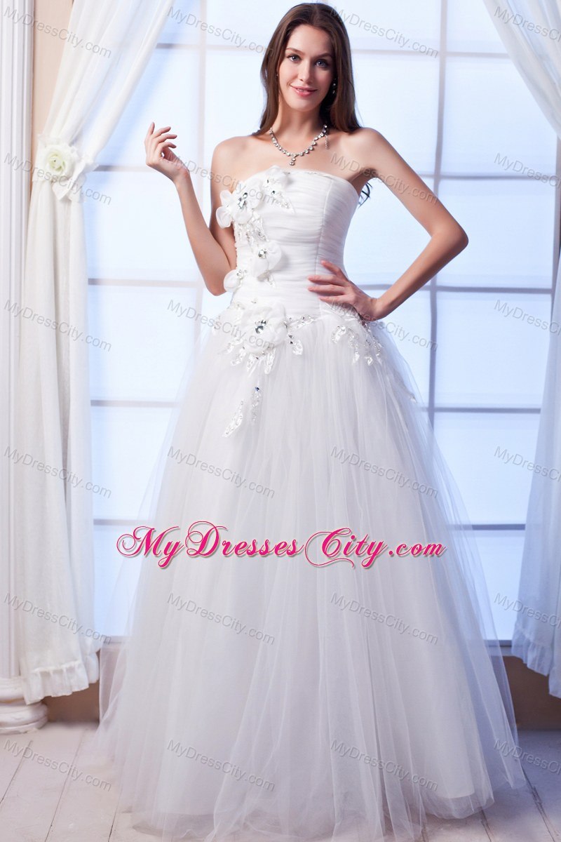 Ball Gown Strapless Tulle Beading and Appliques Wedding Gowns