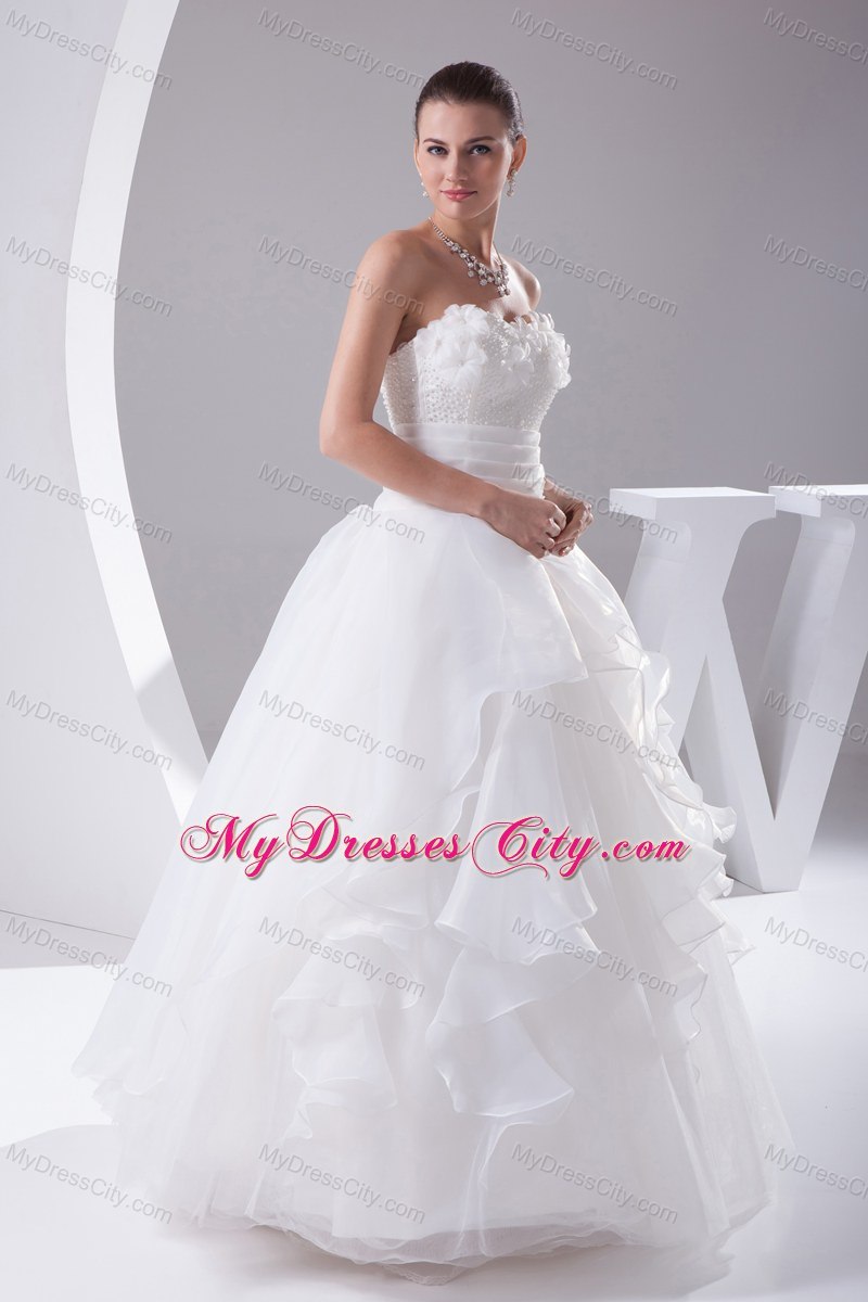 2013 Beautiful Ball Gown Sweetheart Appliques Wedding Dress