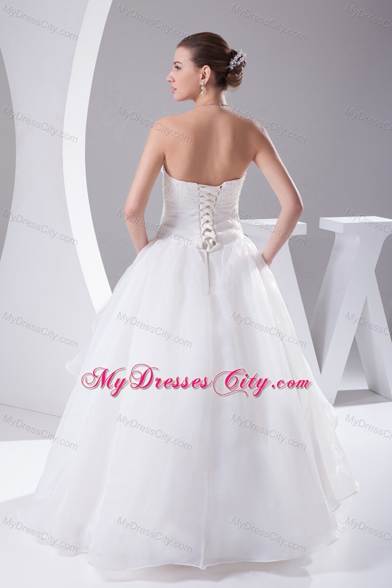 2013 Beautiful Ball Gown Sweetheart Appliques Wedding Dress