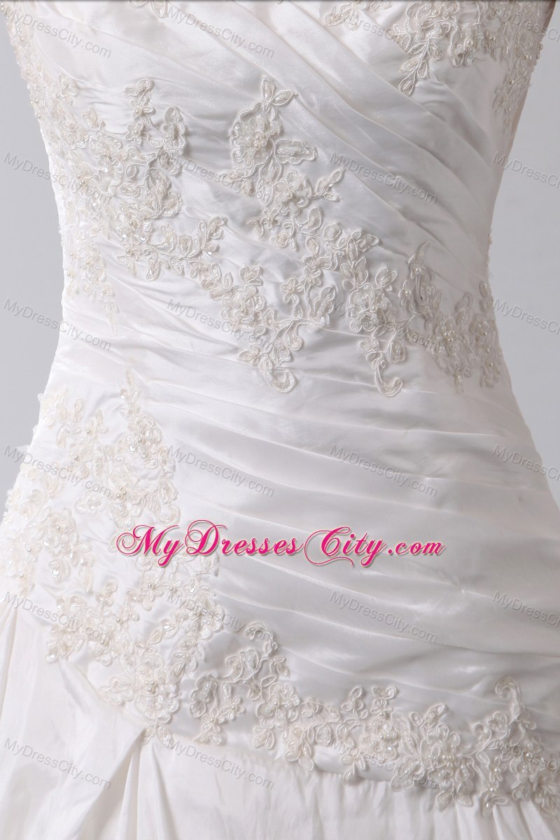 Elegant Scoop 2013 Bridal Dresses with Taffeta Appliques