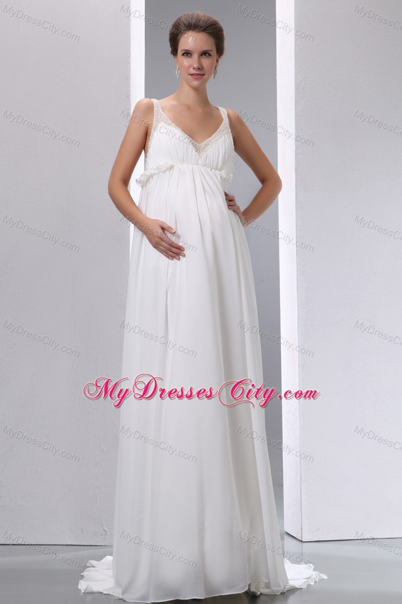 2013 Simple V-neck Backless Chiffon Ruches Wedding Dress