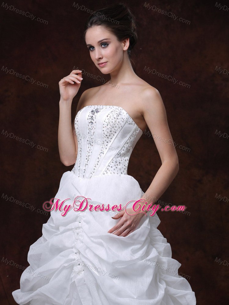 Beading Strapless Stylish Court Train Church Wedding Dress