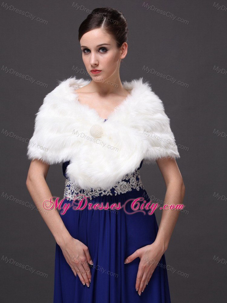 Button Gorgeous Faux Fur Trumpet/ Mermaid V-neck Wraps / Shawls