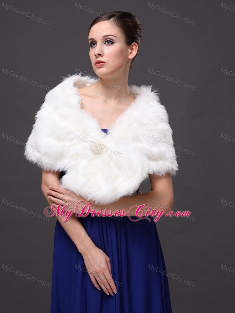 Button Gorgeous Faux Fur Trumpet/ Mermaid V-neck Wraps / Shawls