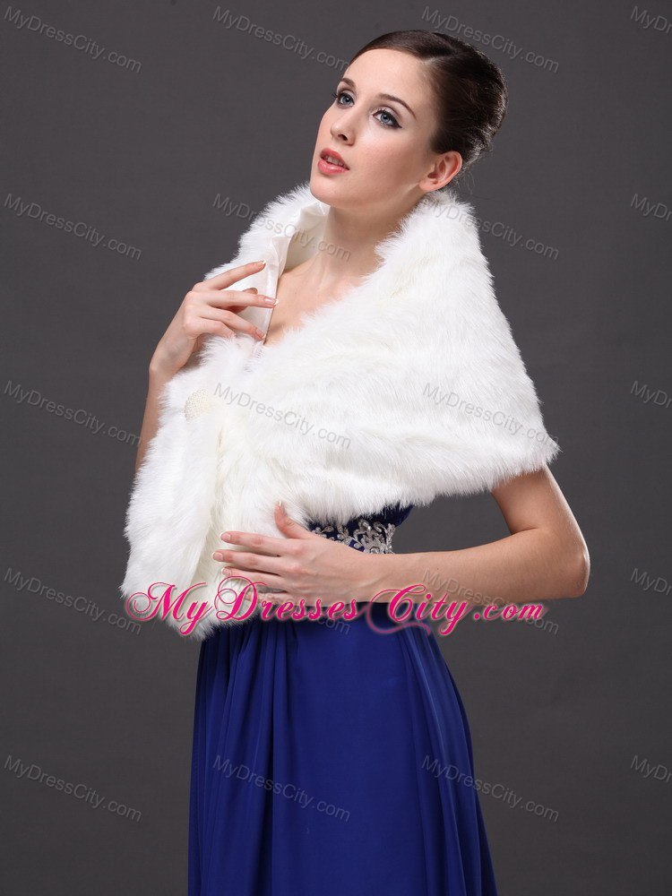 Button Gorgeous Faux Fur Trumpet/ Mermaid V-neck Wraps / Shawls